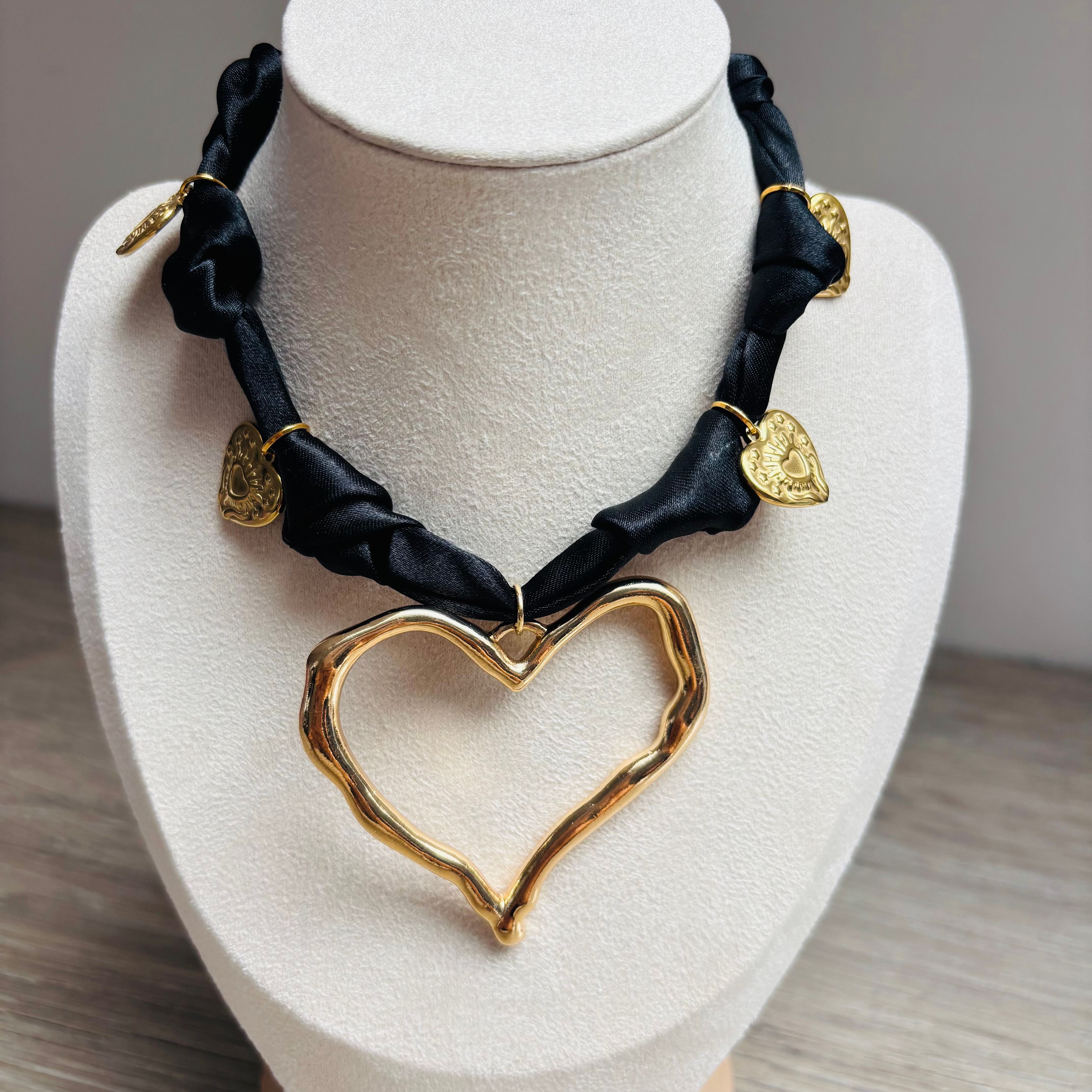 Oh Charming Heart necklace