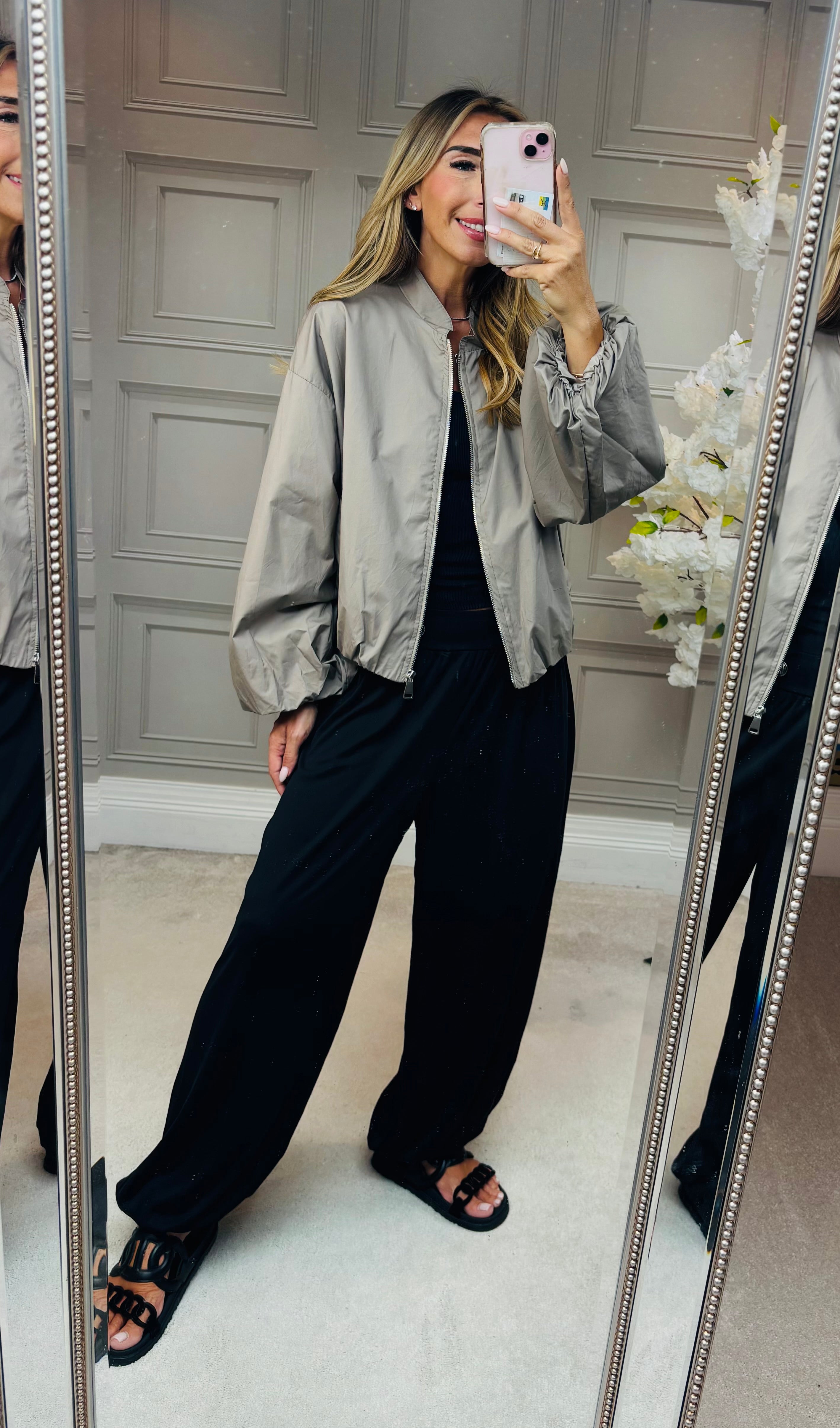 Roxy Bomber