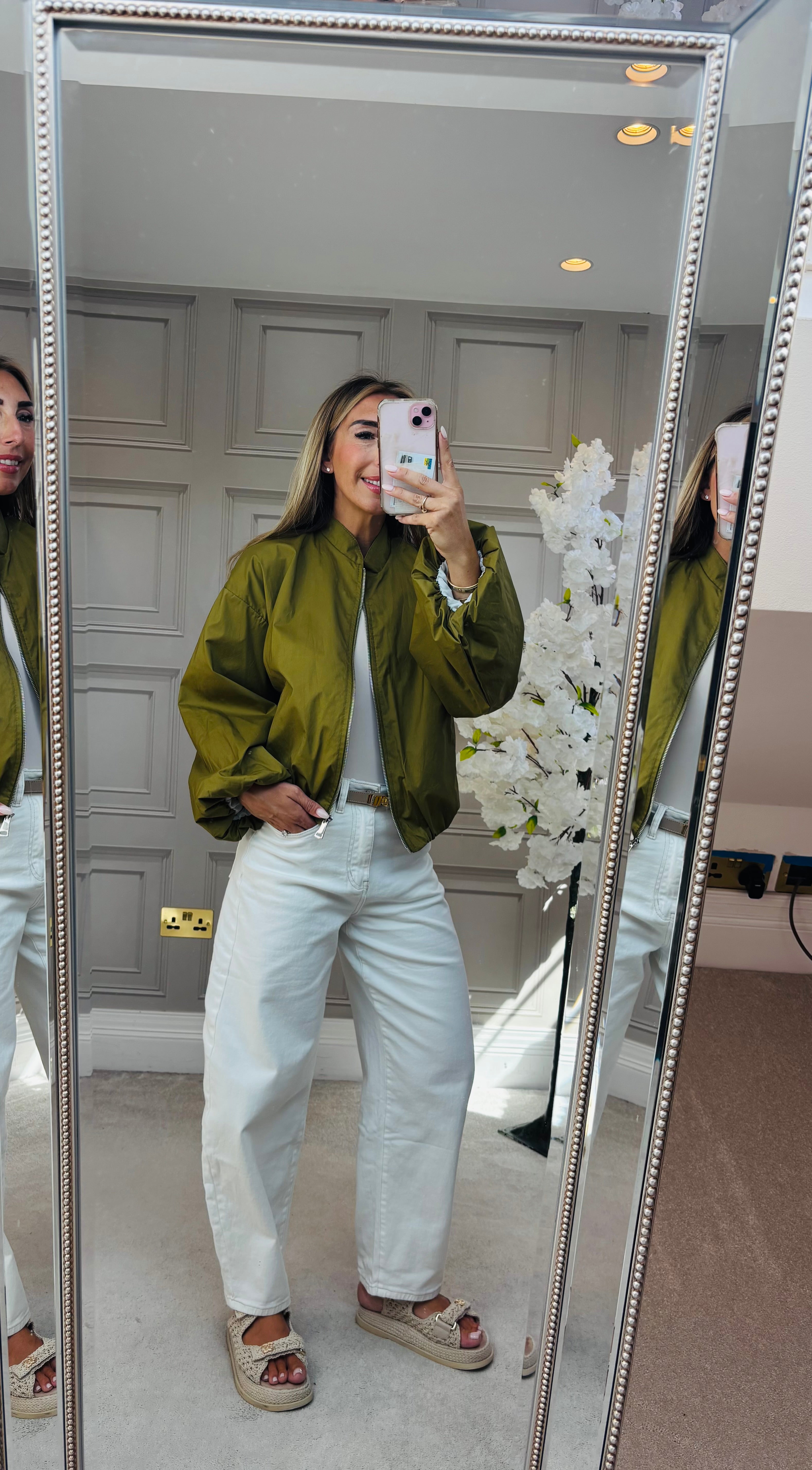 Roxy Bomber