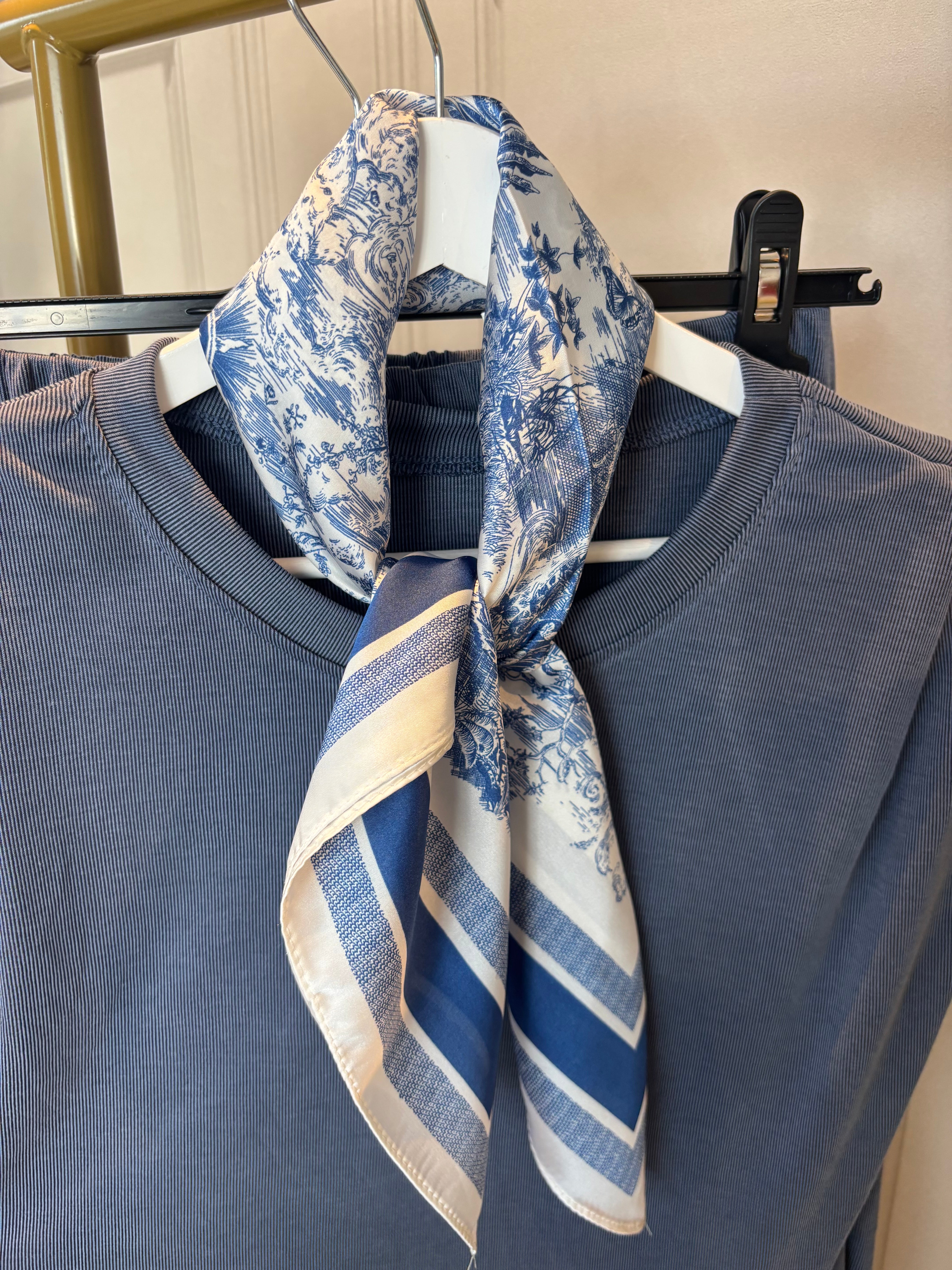 Neck scarfs