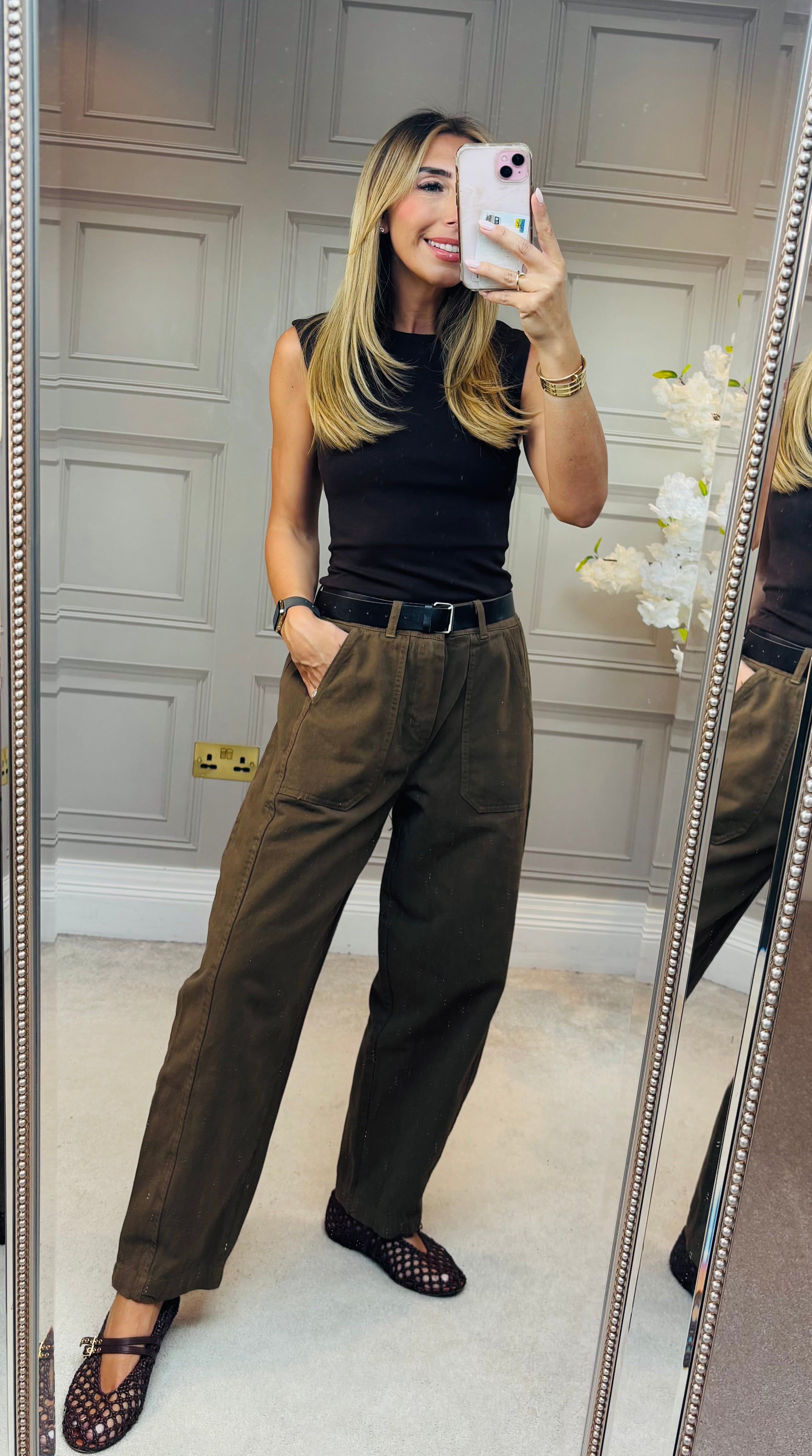 Barrel belted trousers